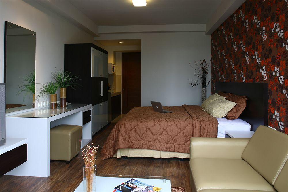 ราซูนา แมนชั่น Hotel จาการ์ตา ภายนอก รูปภาพ